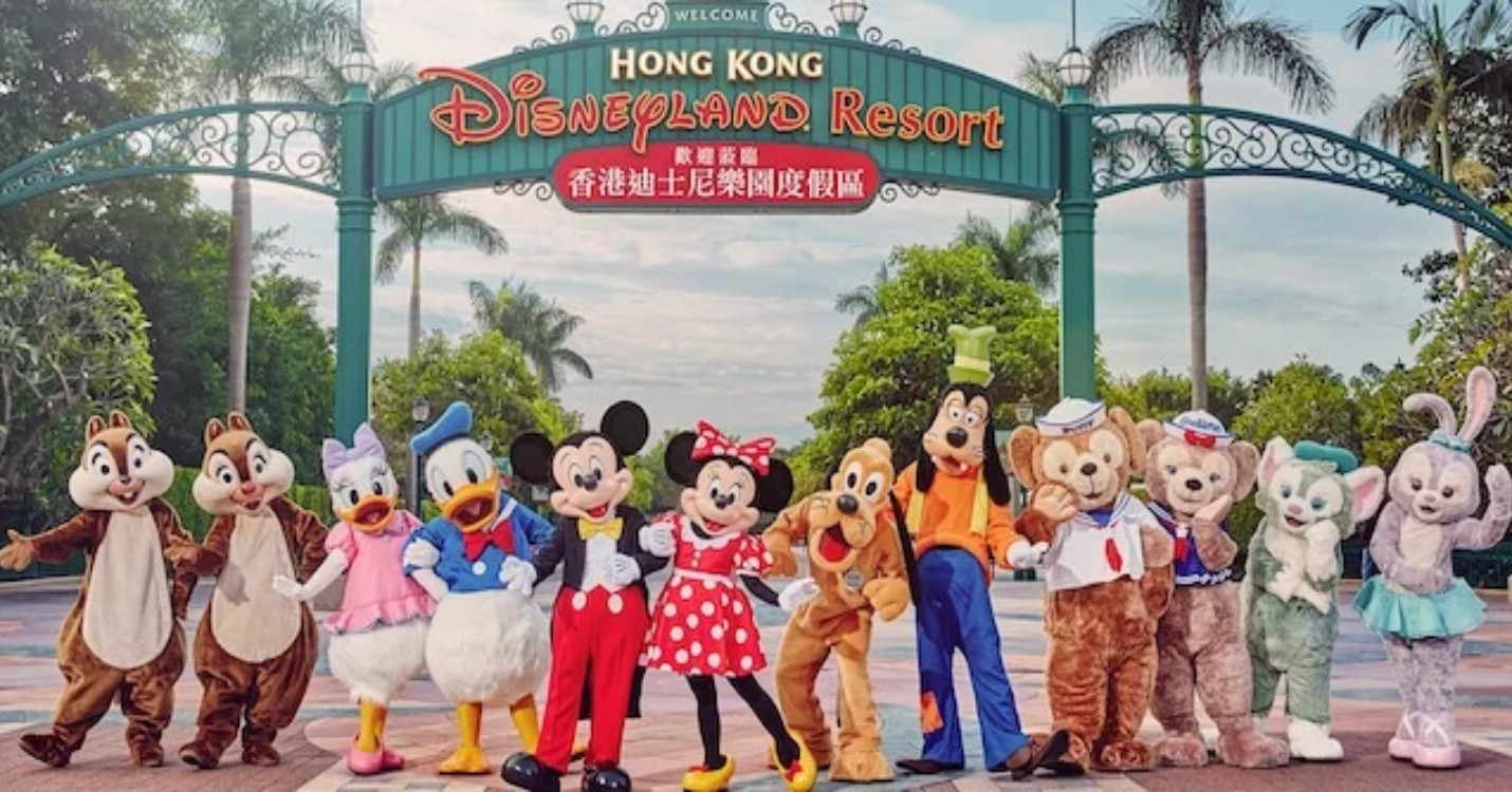 Réouverture de Disneyland Hong Kong, onze quartiers confinés à Pékin et 57 nouveaux cas