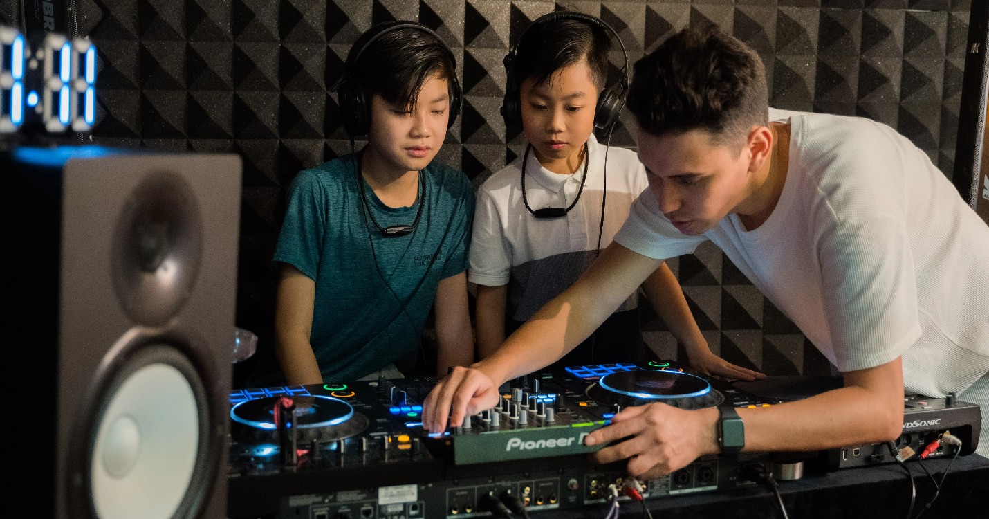 Une école de DJ à Hong Kong