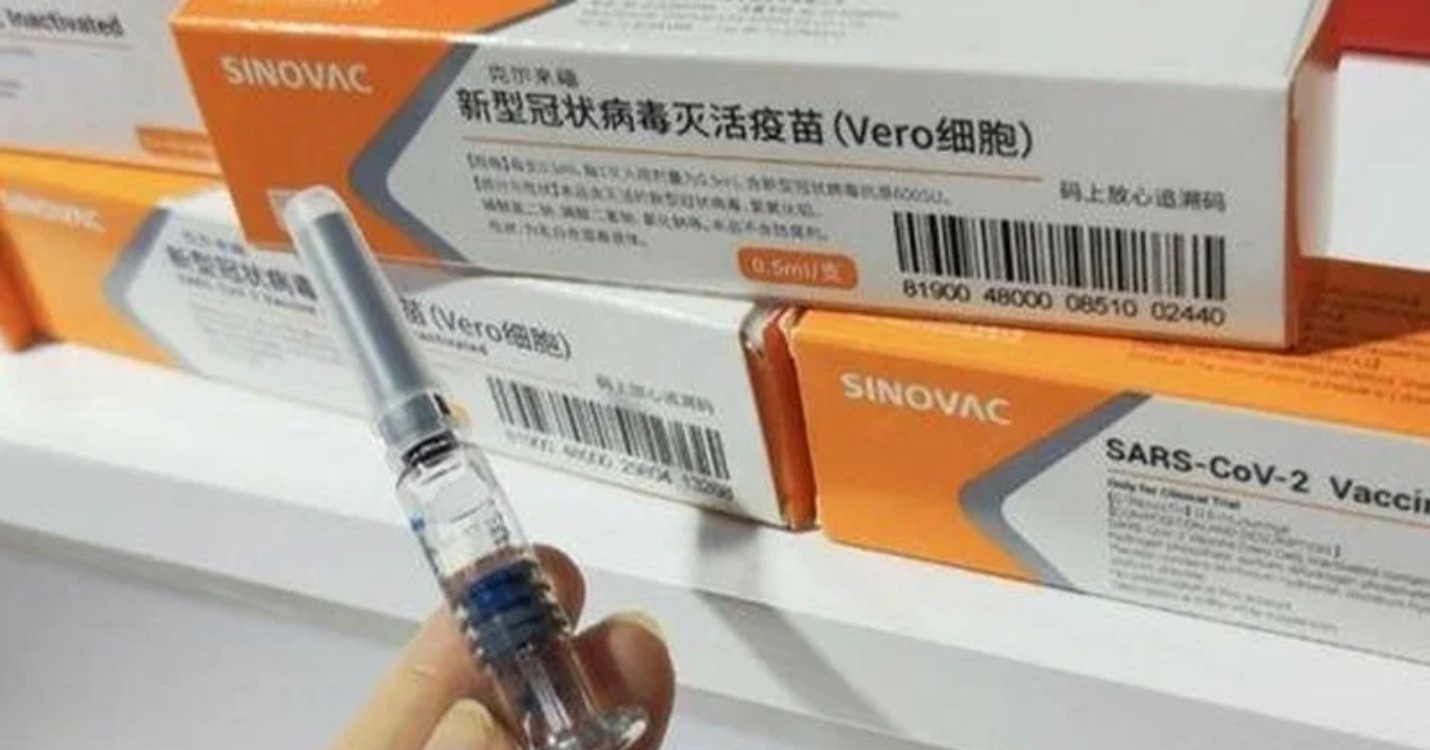 Les vaccins Sinovac à Hong Kong ce vendredi, Cathay Pacific au plus bas