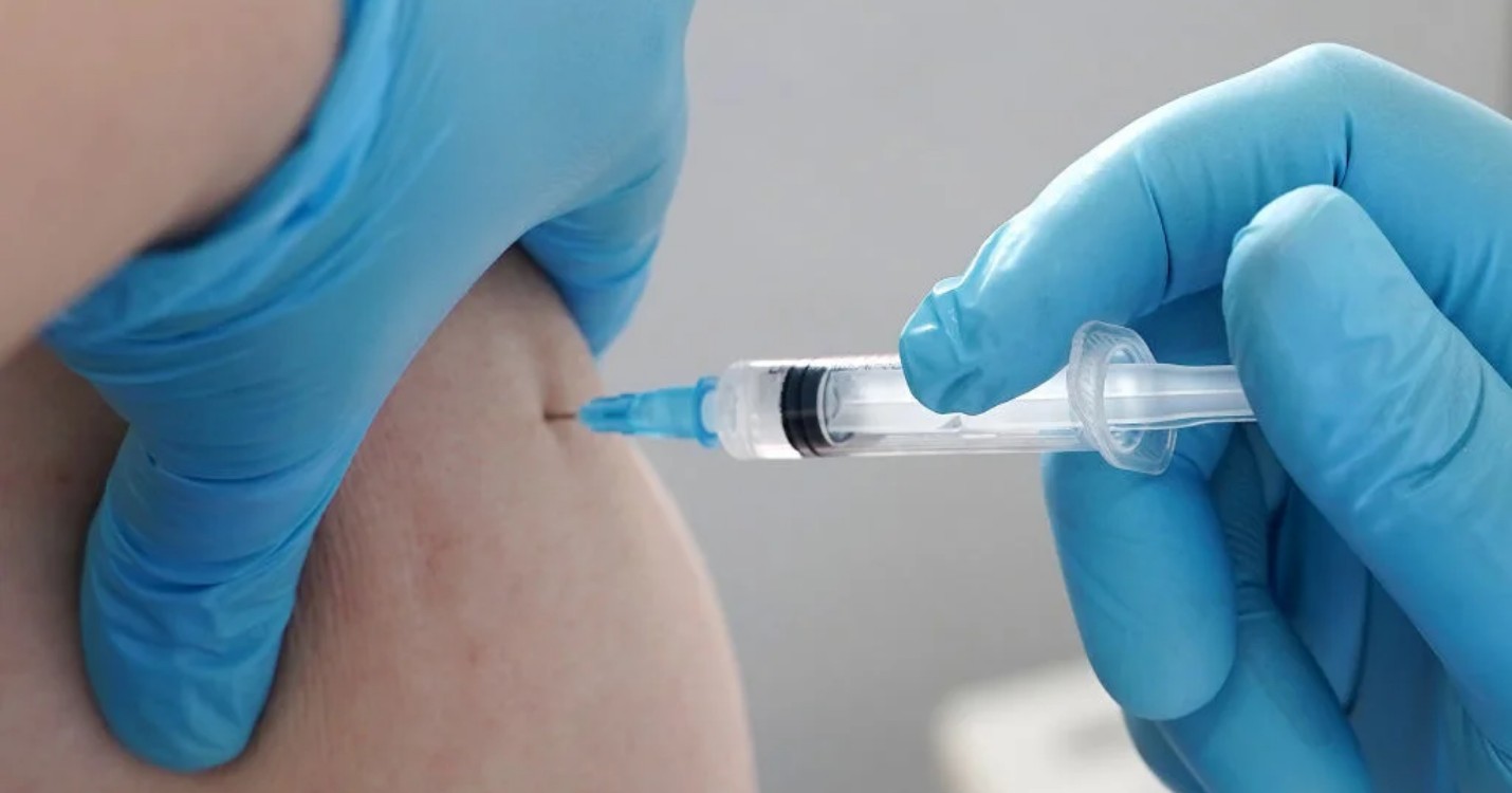 HK : 50% de vaccinés d’ici septembre, « Revolution of our Times » présenté à Cannes