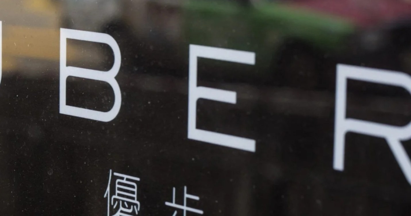 Uber toujours prêt à déplacer son siège à Hong Kong., Air France/KLM annonce une forte perte.